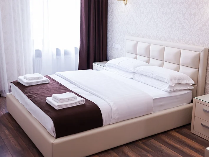 medidas de canapés para camas de matrimonio